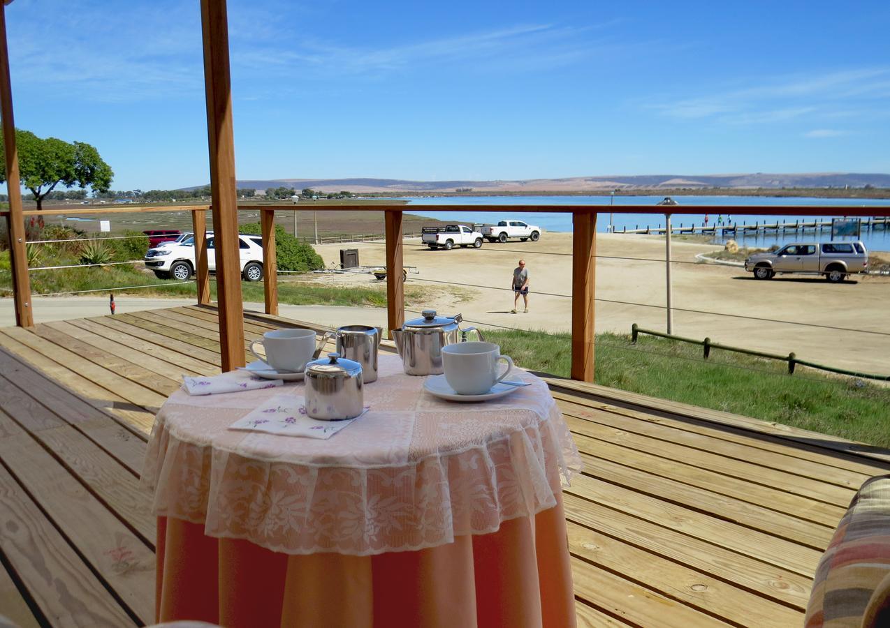 Flaminkevlei Waterfront Hotel Velddrif Bagian luar foto